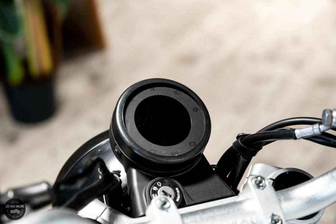 Brixton Crossfire 500 cc grise – Image 10