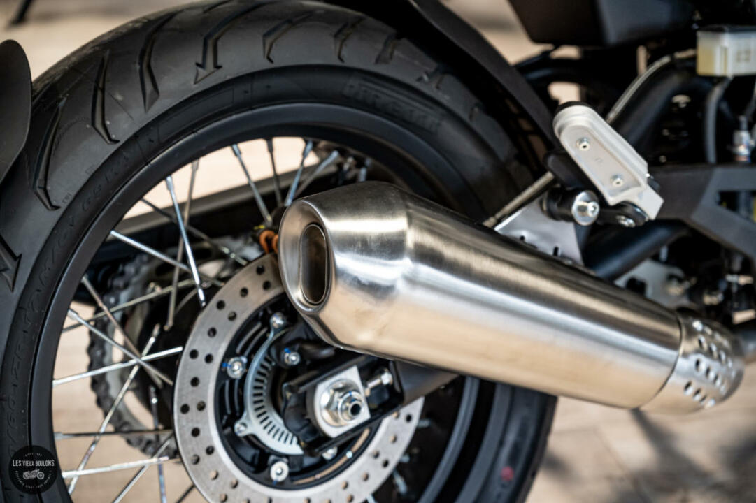 Brixton Crossfire 500 cc grise – Image 15