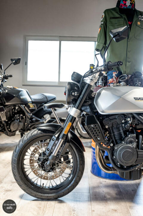 Brixton Crossfire 500 cc grise – Image 21