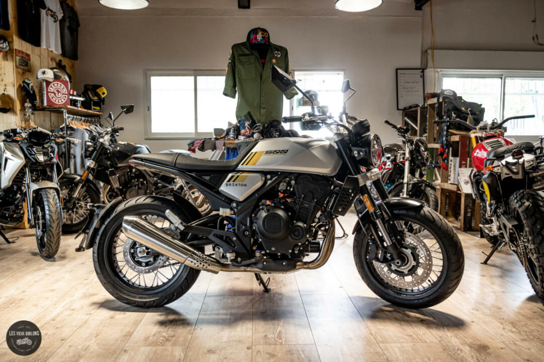 Brixton Crossfire 500 cc grise