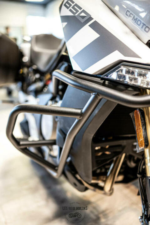 CF Moto MT 650 2023 7390€ – Image 8