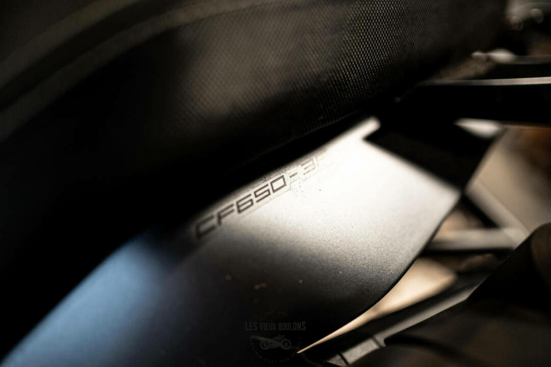 CF Moto MT 650 2023 7390€ – Image 15