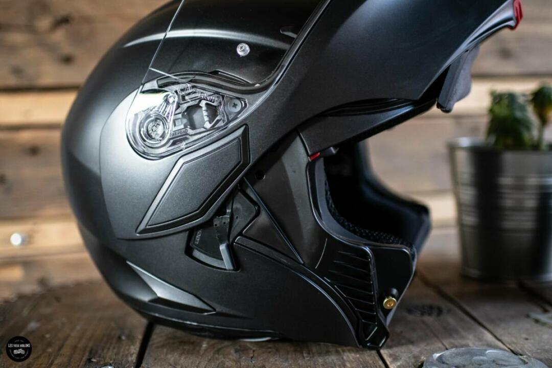 AGV compact st noir modulable – Image 6