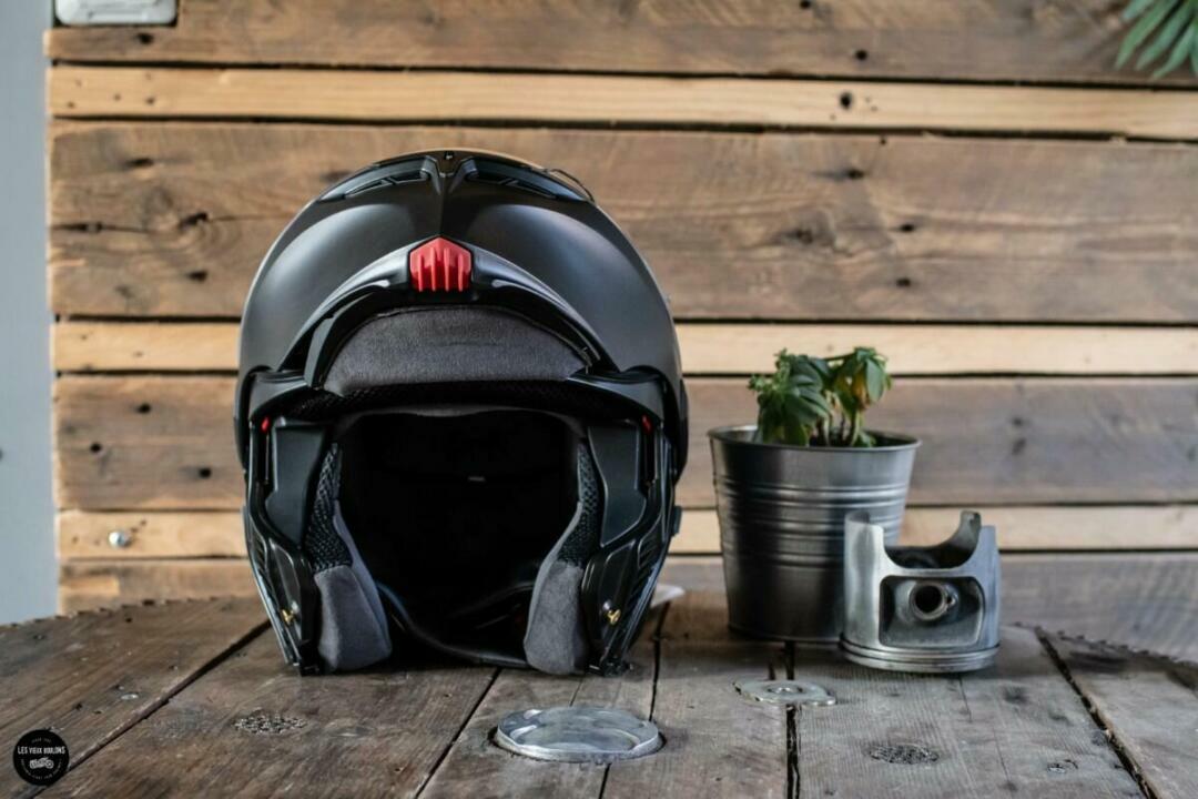 AGV compact st noir modulable – Image 5