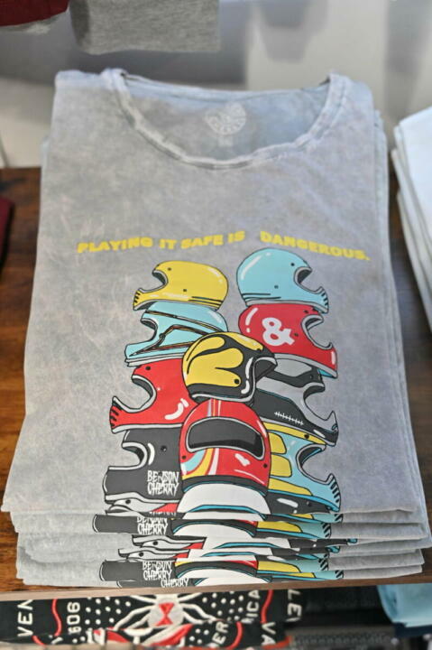 Teeshirt benson and cherry TABURMAR GRIS