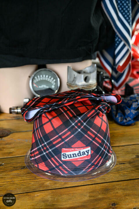 SUNDAY TOUR DE COU TARTAN