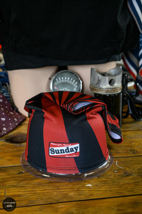 SUNDAY TOUR DE COU JAPAN BLACK RED