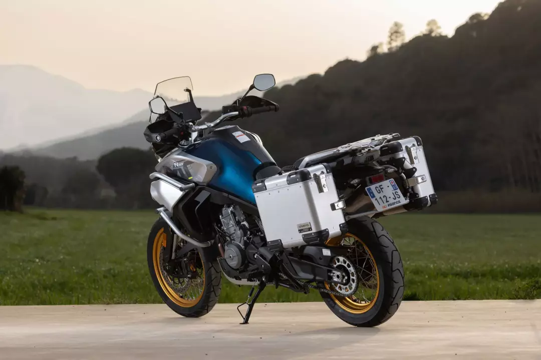 CF MOTO 800 MT TOURING – Image 2