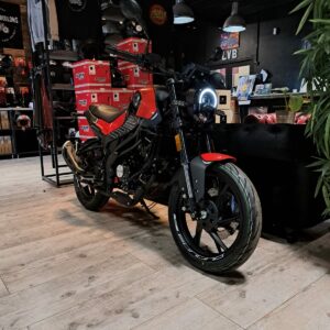 Benelli Leoncino 125